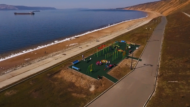 На набережной Комсомольского района открывается новая спортивная площадка