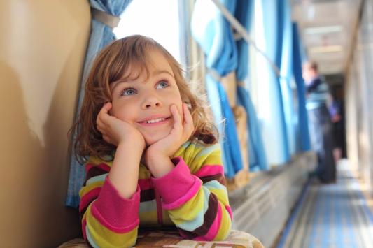 Дети старше 10 лет смогут ездить в поездах без родителей
