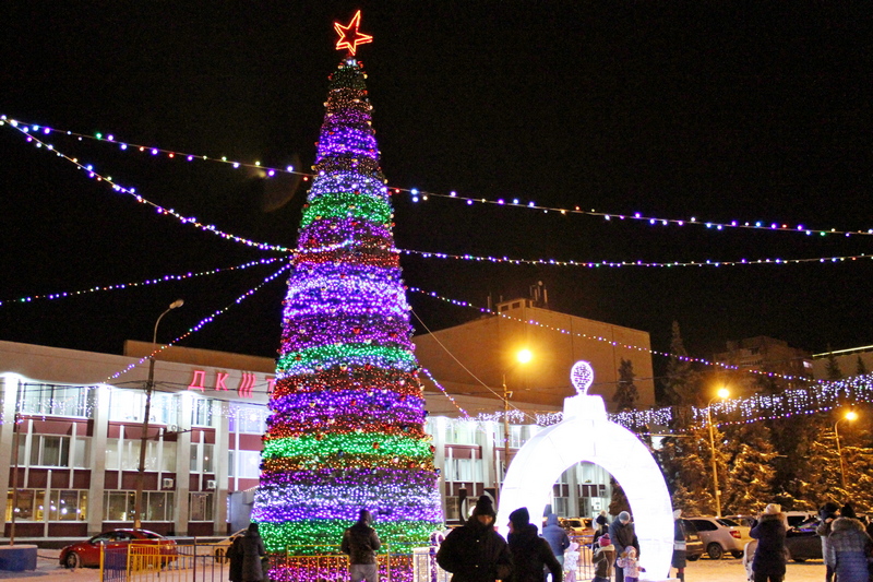 К Новому году в Тольятти установят 8 елок