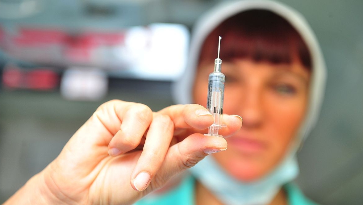 За распространение ложной информации о вакцинах и вакцинации введут административную ответственность