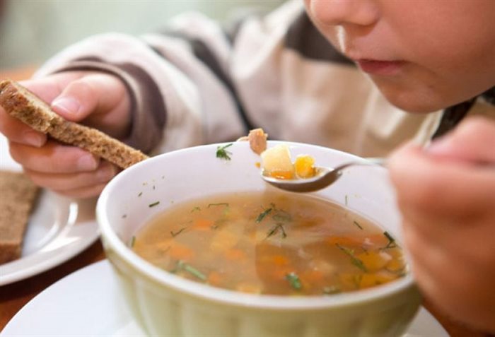 Роспотребнадзор открыл «горячую линию» по питанию в школах и детских садах