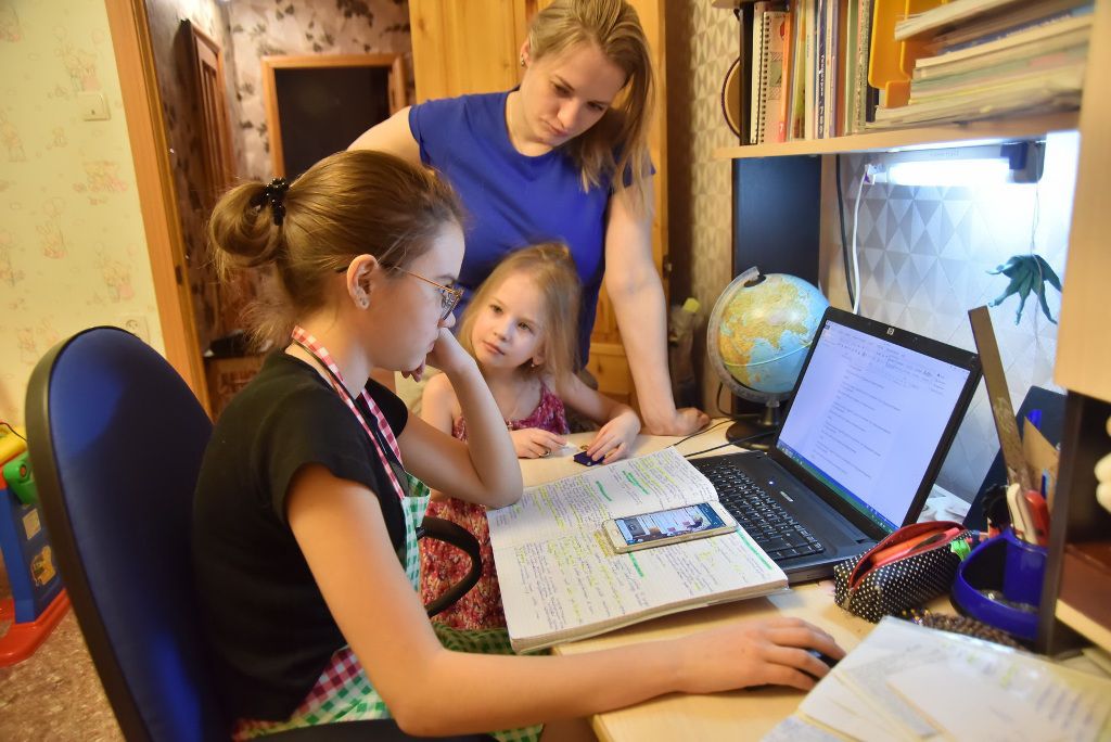 Школьники Самарской области продолжат учиться дистанционно