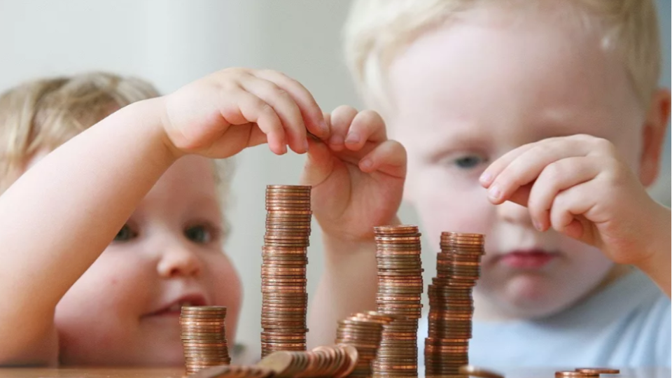 Как получить выплату на детей от 3 до 7 лет?