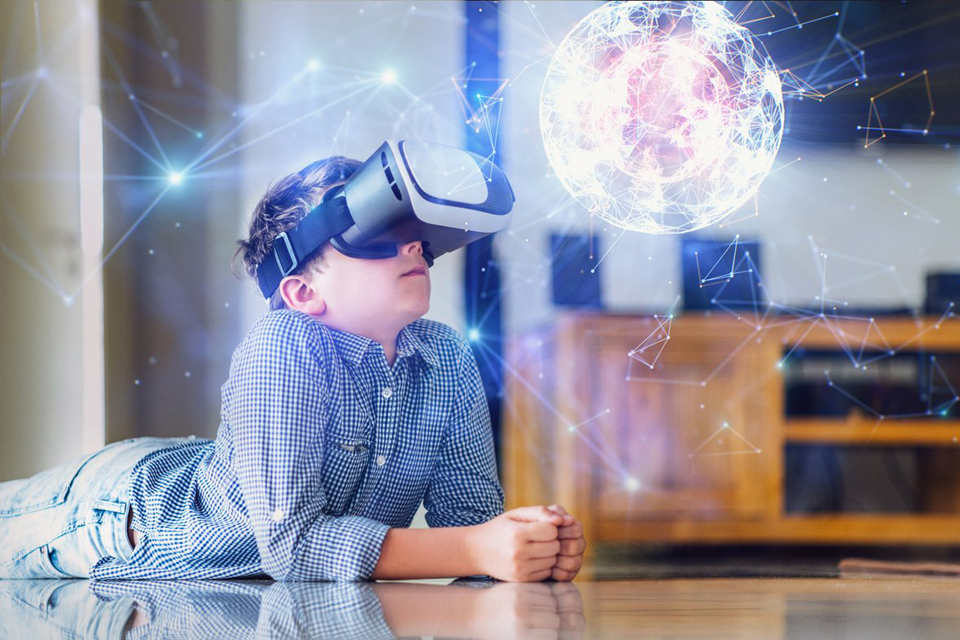 Школы получили рекомендации закупить шлемы виртуальной реальности