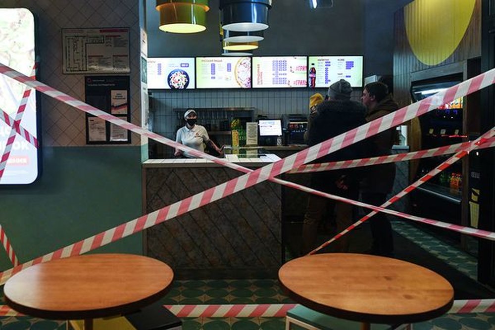 В кафе и ТЦ Самарской области могут ввести новые ограничения