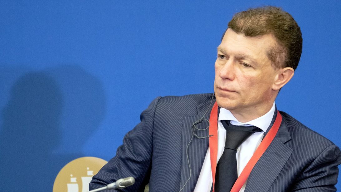 Министр труда Максим Топилин предложил платить детские пособия до 18 лет