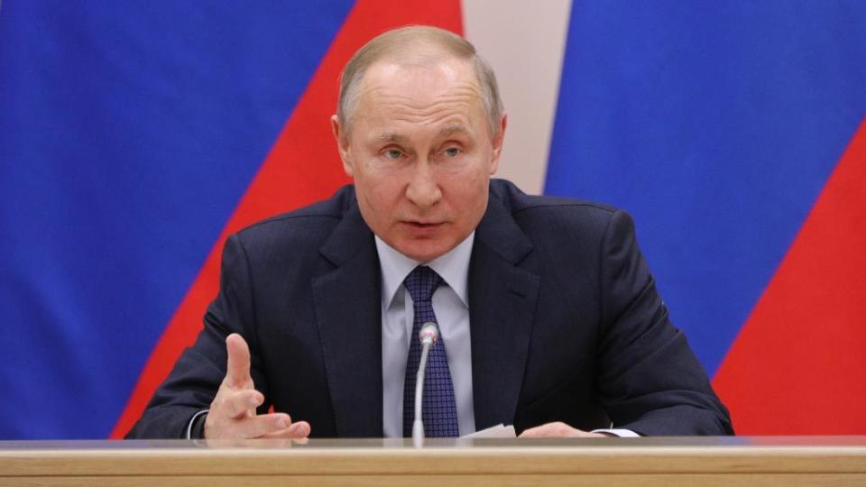 Путин поддержал идею расширить пособия на детей на всех безработных
